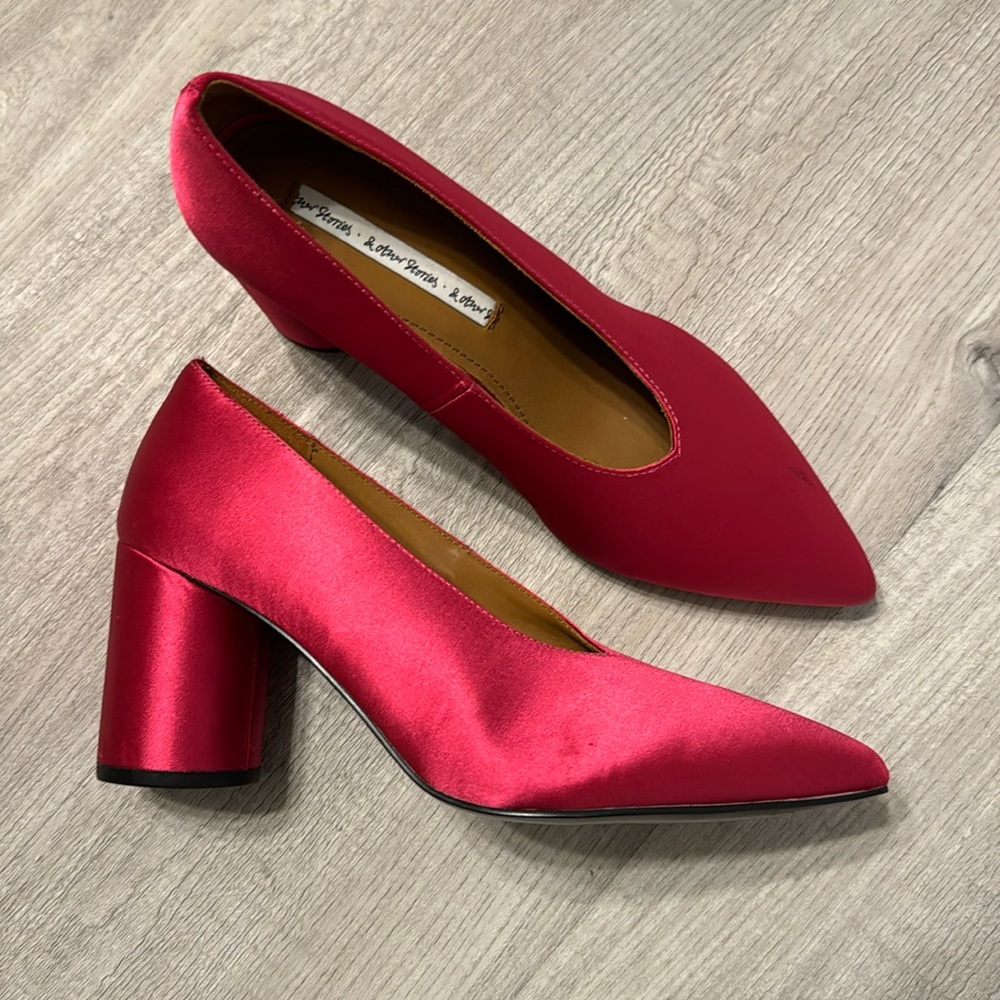 & Other Stories Pink Satin Pointed Heel